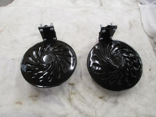 Working pair of schwarze, motorcycle or automobile, 6 volt horns and brackets