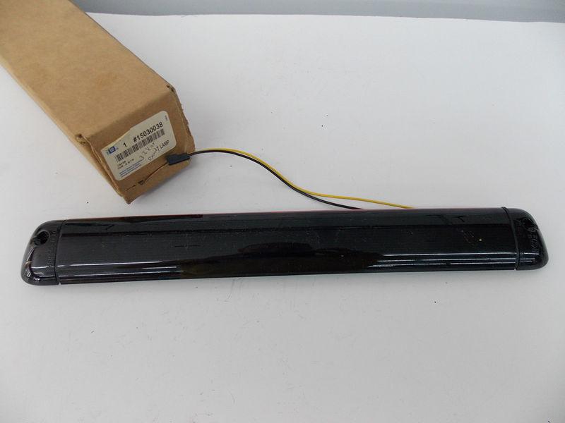 Nos genuine gm third brake lamp 15030038 chevrolet gmc oldsmobile s10 s15 blazer