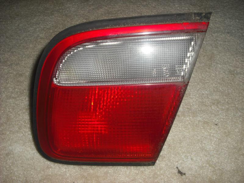 95-98 mazda millenia passenger side right side inner taillight free shipping