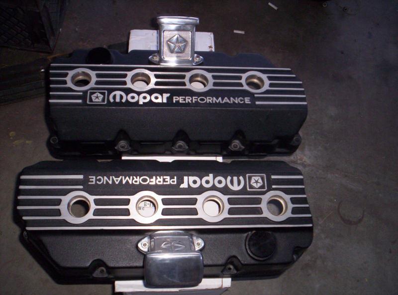 426 hemi  cast aluminum valve covers and breathers