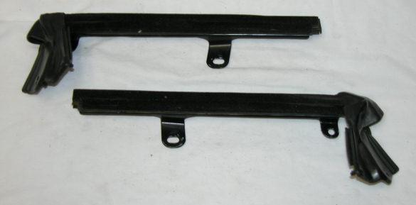 95-99 mitsubishi eclipse convertible rear 1/4 window outer sweep seals  nice pr