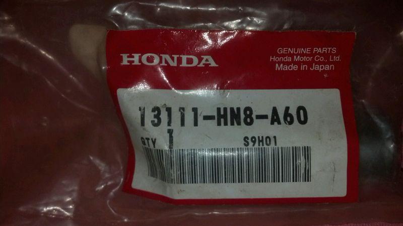 Honda oem 13111-hn8-a60