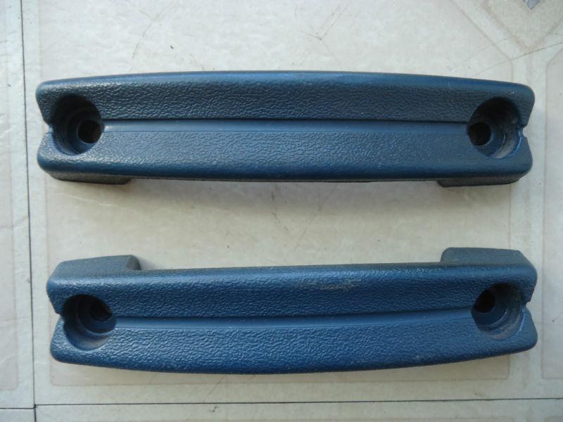 80 81 82 83 84 85 86 datsun 720 door arm rest nissan pickup truck king cab oem