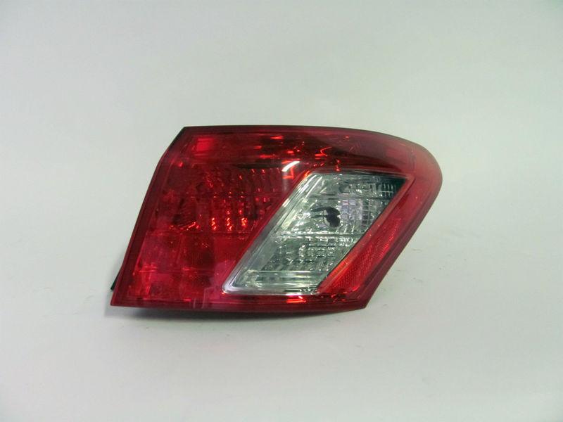 07 08 09 lexus es350 oem right tail light nice!