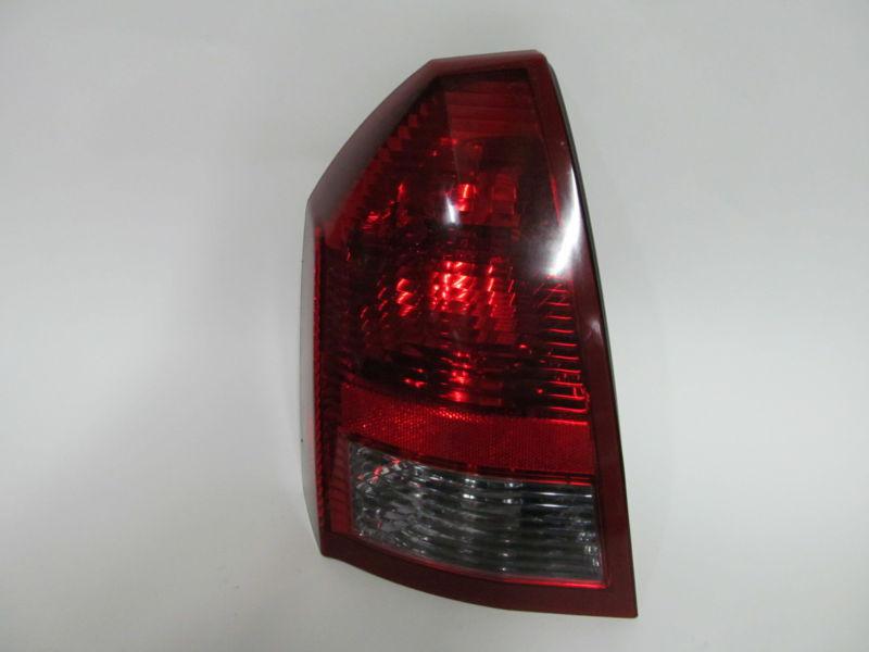 05 06 07 chrysler 300 oem left tail light nice!