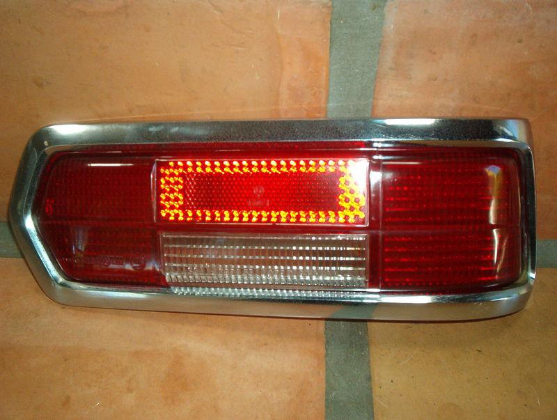 Mercedes w108 w109 all red right rear tail light lens w/ chrome ring 1088260156