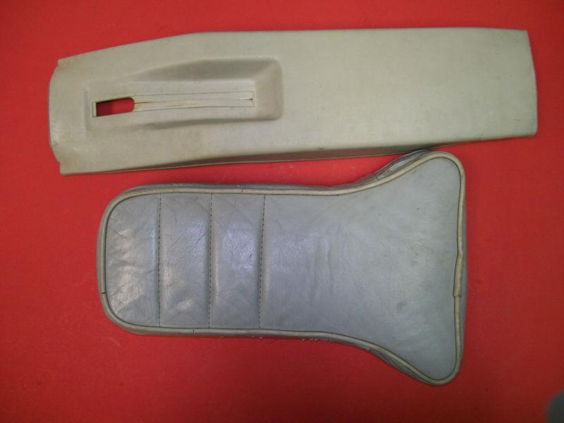 77-82 corvette park brake cover and arm rest, oyster color