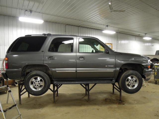 2001 chevy tahoe 73885 miles rear or back door right 2040389