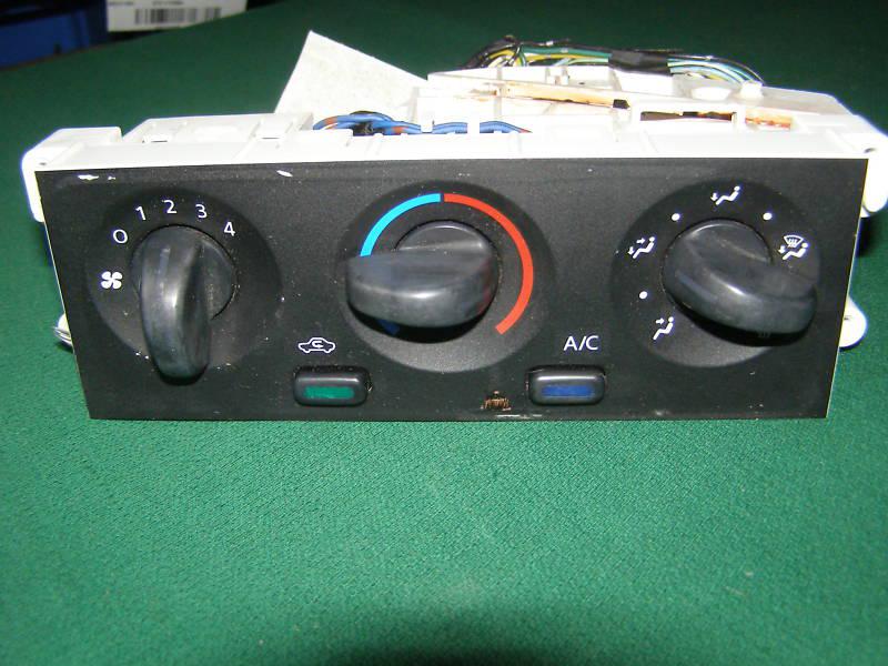 2000 nissan xterra ac climate control oem   3-dial control type