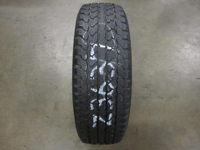 1 dunlop a/t radial rover 235/70/16 tire (z3637)