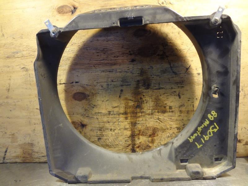 88 mustang 5.0l fan shroud 208265