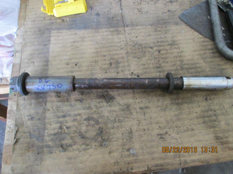 Yamaha xv750 virago xv 750 rear axle 1982 