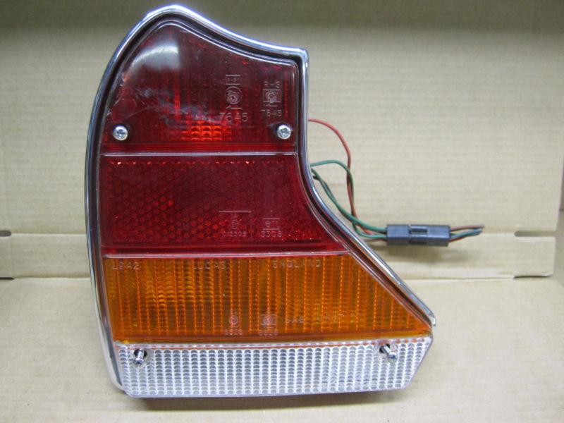 Jaguar xj6 80-87 1980-1987 tail light driver lh left lens imperfect         "b"