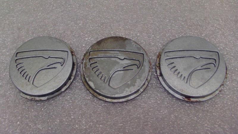 90-91 eagle talon 1g dsm oem set of three center caps (mb624415)