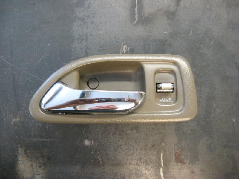 94 95 96 97 drivers accord front left interior 4 door handle tan