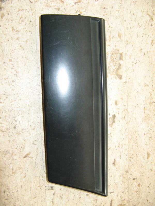 87 - 90 ford mustang lx front fender trim molding left driver side oem