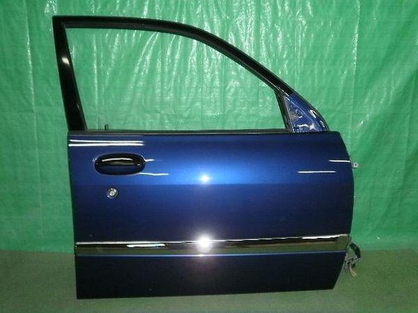 Daihatsu storia 2001 front right door assembly [5713100]