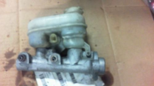 97 98 99 lesabre brake master cyl 19112