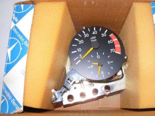 New genuine mercedes benz w126 380/500 se/sel/sec  84-85 rpm/clock, 0025427216