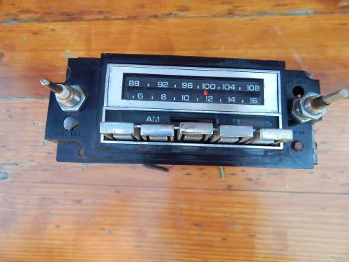 Original 1970 chevy am-fm delco radio  part # 9349480/gm part # 60bfpk1