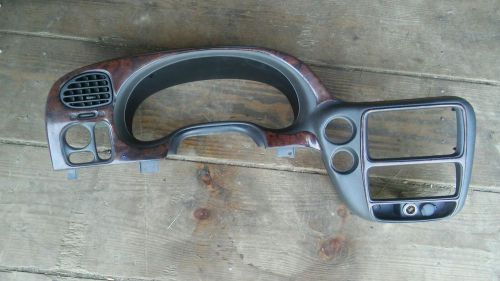 *read* 02 03 chevy trailblazer dash trim bezel 15064024 woodgrain