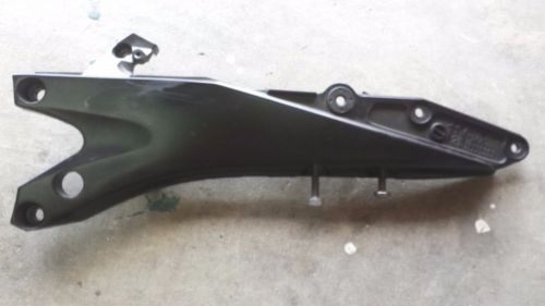 2006-2007 suzuki gsxr 600 750 left subframe rail