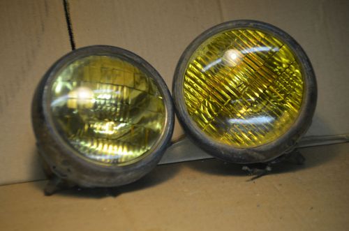 Lot of 2 vintage fog lamps 1 guide fog lamp + 1 unknown