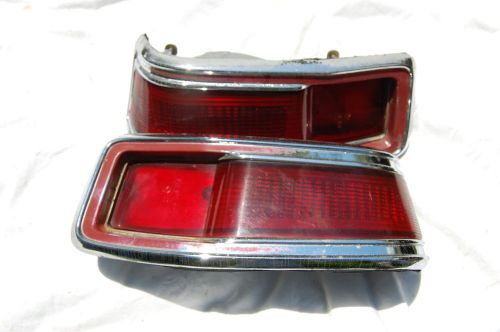 1971 plymouth valiant tail light with housing  set