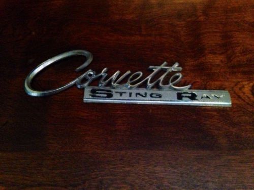 Corvette 1963 1964 1965 stingray emblem gm 3797414