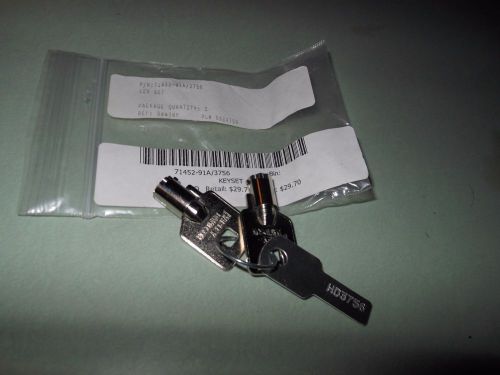 New oem harley davidson qty. 1 set 2 keys code # 3756 # 71452-91a