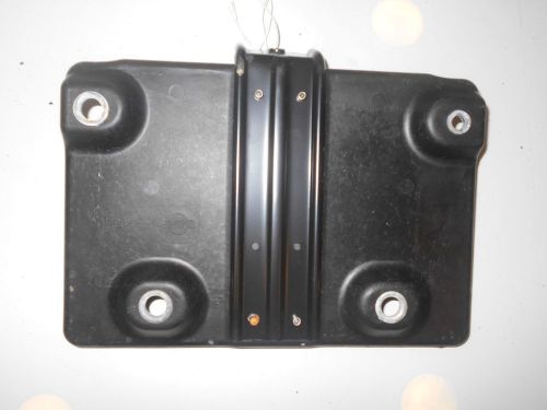 2014-2016 infiniti q70 coup battery tray plate