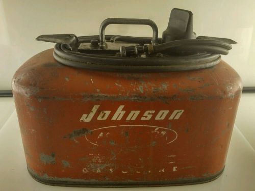 Vintage johnson mile master 4 gallon outboard engine gas can~fuel tank w/ hose