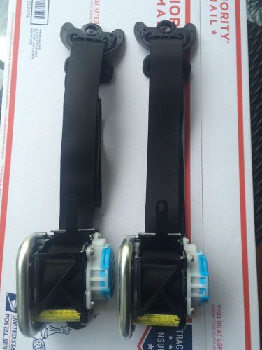 Toyota yaris 2015 front seat belt will work  also 2013 - 2014 left and right