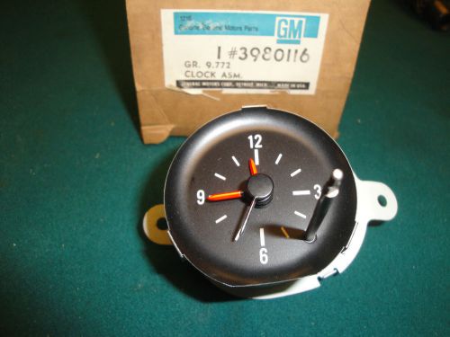 1970 camaro z28 lt1 350 4 speed nos gm dash clock 3980116 nice!!