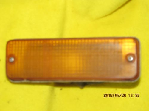 84 85 86  toyota truck l lh left driver side bumper mounted marker light