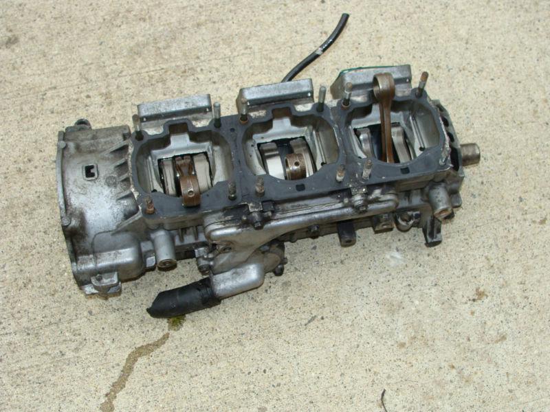 Yamaha vmax 700 sx snowmobile crankcase crank case lower 600 engine cylinder 