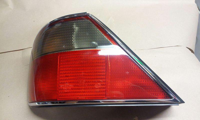 	 oem 95-97 jaguar xj sedan xj6 vdp xj12 taillight tail light lens assembly 