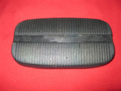 Corvette automatic brake pedal pad for 1963-1967 non power brake car, new.