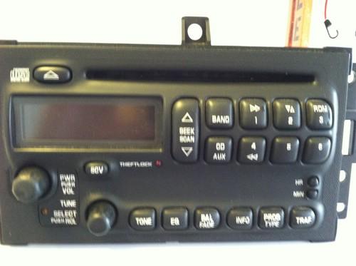 Gm 10439778 oem factory am/fm cd radio pontiac grand prix 2004 05 06 07 08