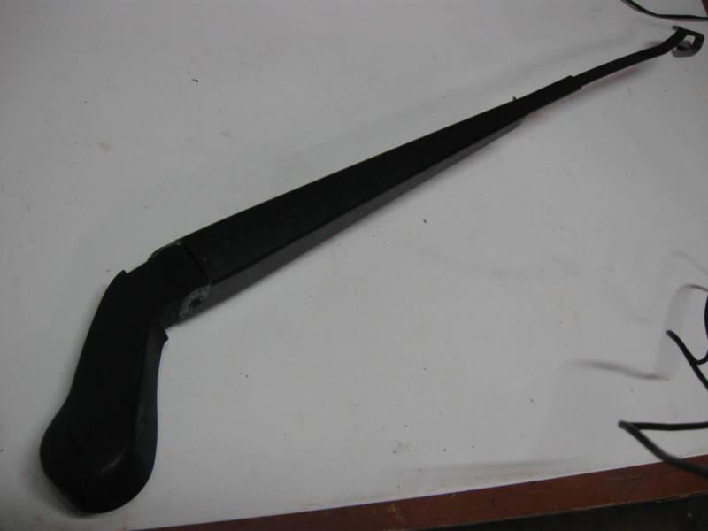 99 plymouth voyager right (passengers side) front wiper arm