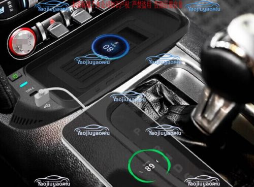 Plastic wireless charger fast phone charging pad 1pcs for ford mustang 2015-2022