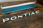 Nos 1966 pontiac catalina oem grille emblem 9783355 original gm