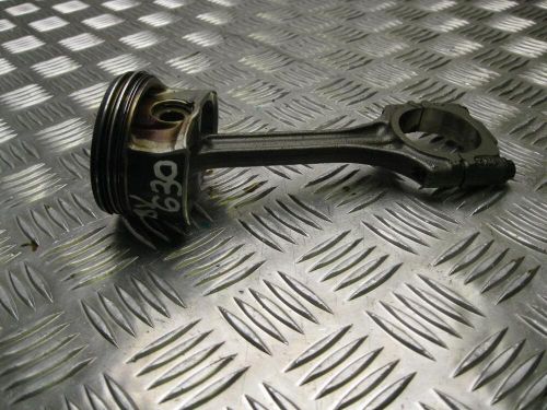 Škoda yeti 2010 68211 piston-