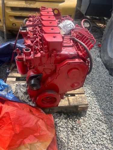 Cummins 6bt 5.9-m  ,  210 hp  diesel engine running take-out