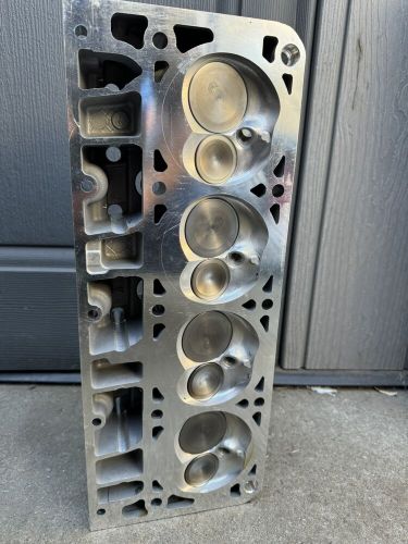 12578452 corvette z06 ls7 lsx 8452 cylinder head new valve guides