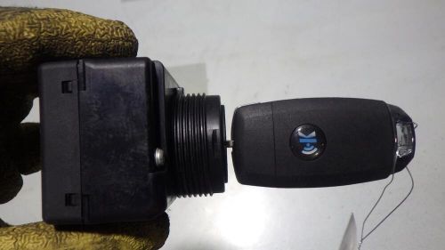 05 volkswagen touareg ignition w/key