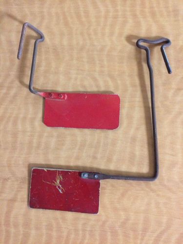 Vintage cessna 150 flight control locks