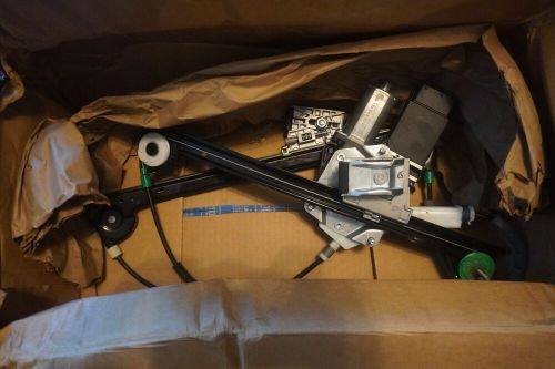 Acdelco gm genuine parts 22895755 front driver side window regulator with motor