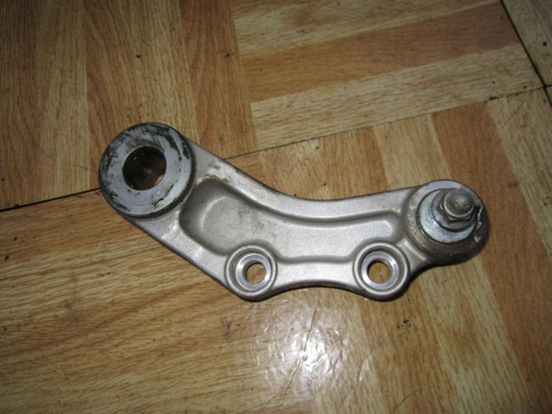 1990 kawasaki zx750 ninja zx 750 .. rear brake caliper bracket