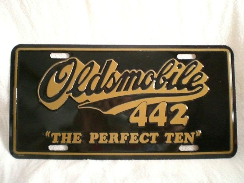 Oldsmobile 442 "the perfect 10" license plate